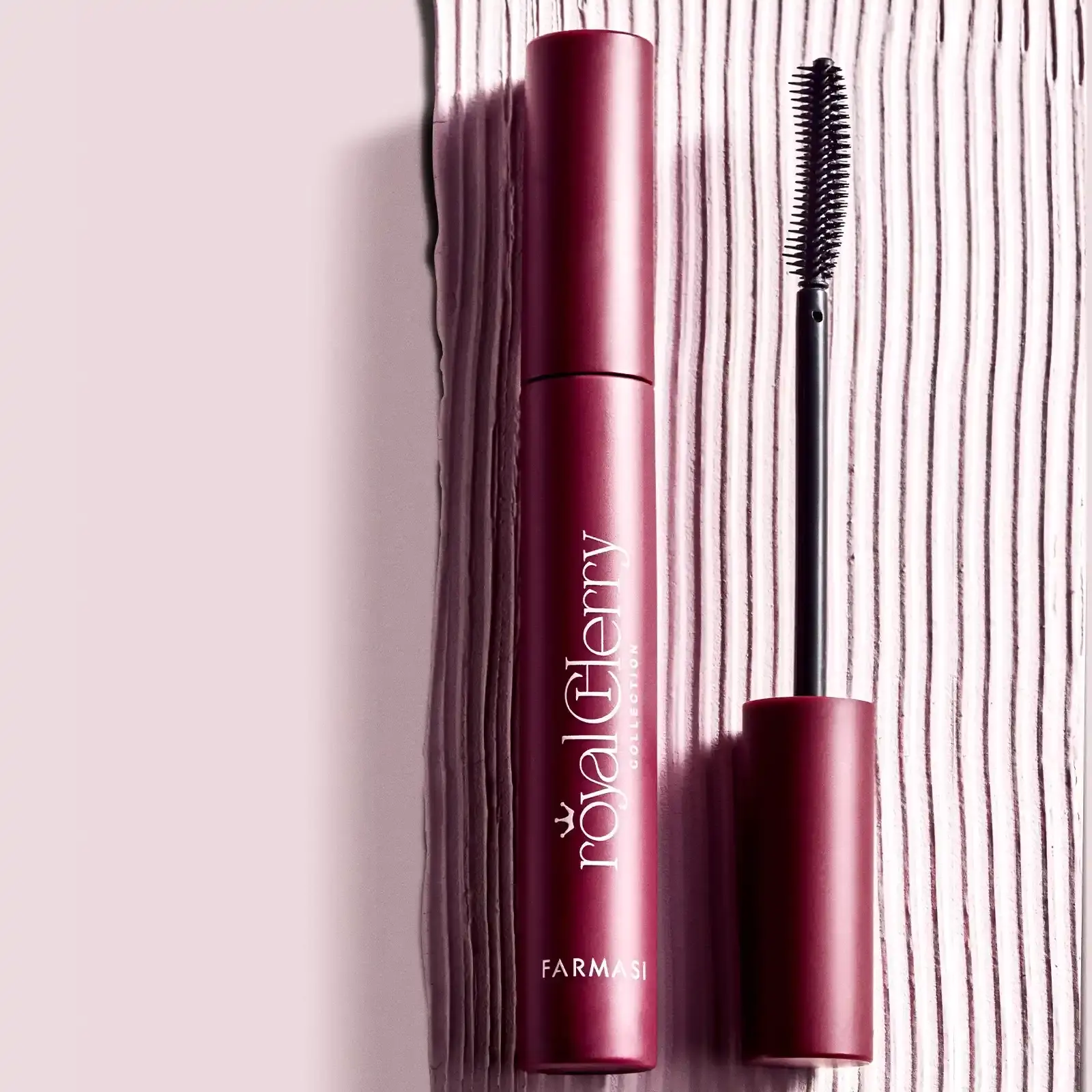 Royal Cherry Mascara